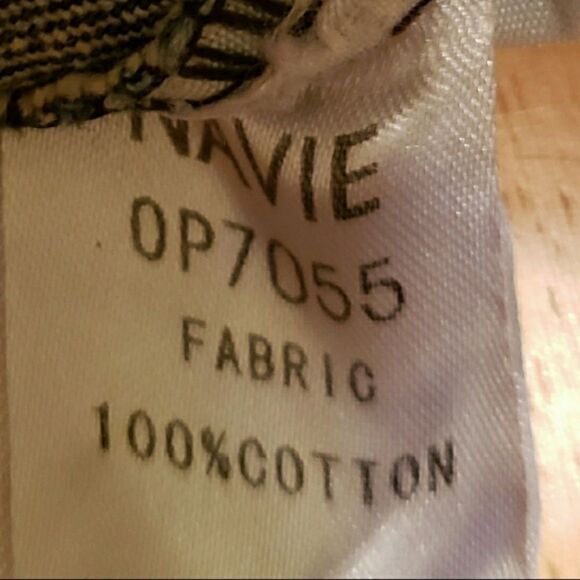 Embroidered Denim Shorts High Waisted Raw Hem Size S Cutoff - Picture 6 of 8